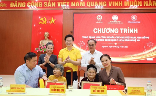 Trao nhà tình nghĩa tặng Mẹ Việt Nam Anh hùng và thương, bệnh binh tại Nghệ An