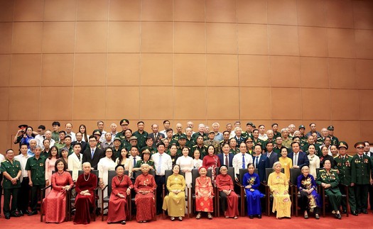 Phó Chủ tịch Quốc hội Nguyễn Thị Thanh gặp mặt Đoàn đại biểu người có công với cách mạng tiêu biểu