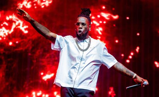 Burna Boy, nghệ sĩ châu Phi có doanh số âm nhạc cao nhất mọi thời đại