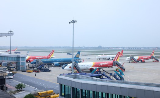Mưa dông, gió mạnh tại các sân bay khu vực phía Bắc