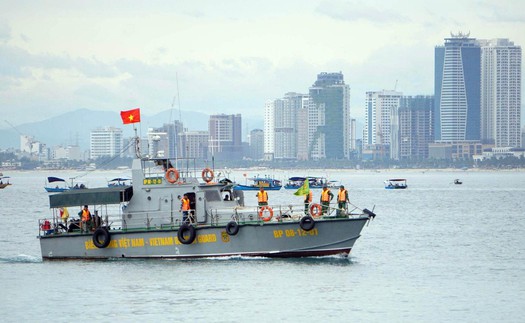 Đà Nẵng tập trung tìm kiếm hai nạn nhân còn mất tích sau vụ sóng cuốn