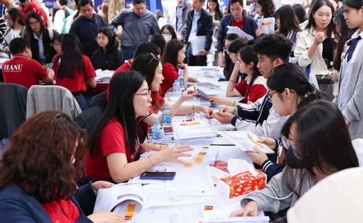 Tuyển sinh đại học 2026: Điểm chuẩn nhóm ngành công nghệ ở mức cao