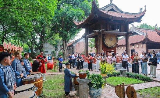 Lan tỏa giá trị văn hóa Việt qua tiếng trống truyền thống
