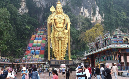 Động Batu – Sắc màu văn hóa Hindu giữa lòng Malays
