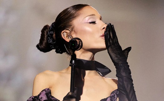 Ariana Grande bật khóc trong đêm khép lại "Eternal Sunshine Tour", tạm rời ánh đèn sân khấu