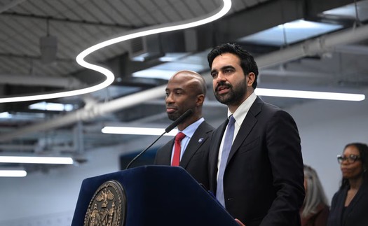 Mỹ: Thành phố New York cấm học sinh sử dụng AI