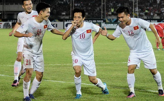 Tiền vệ Văn Quyết: 'Tuyển Việt Nam muốn vào chung kết AFF Cup 2018'