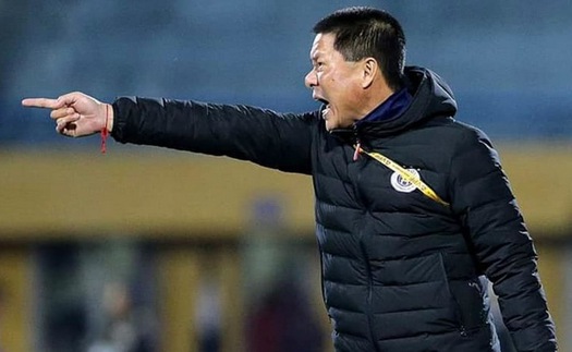 Bùi Tiến Dũng tiếp tục bị ‘cất’ tại AFC Cup