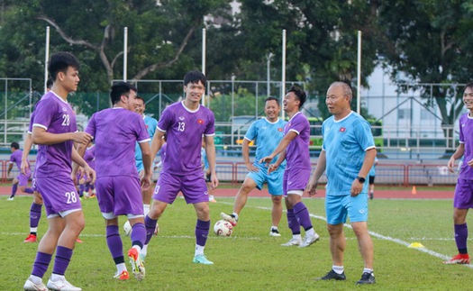 Tin ĐT Việt Nam vs Indonesia 15/12: Tuyển Việt Nam âm tính với COVID-19. Indonesia nhận tin dữ về lực lượng