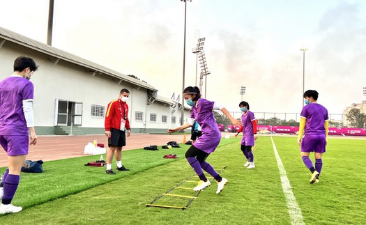 Nữ Việt Nam đủ người đấu Hàn Quốc, không bị loại khỏi ASIAN Cup