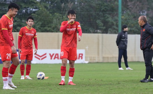 Tin ĐT Việt Nam vs Trung Quốc 31/1: Văn Đức không bị treo giò. HLV Park Hang Seo họp báo