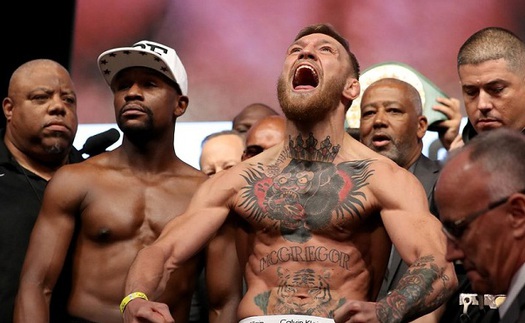 Trước hiệp quyết định, các trọng tài chấm điểm trận Mayweather – McGregor thế nào?