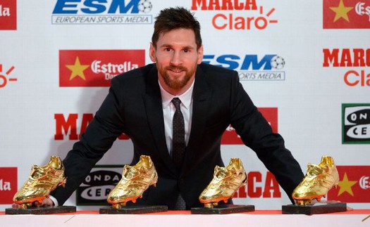 Messi lại lảng tránh chuyện hợp đồng trong ngày nhận Giày vàng châu Âu