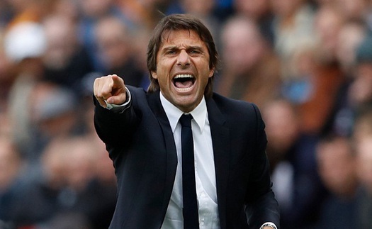 Conte: Neville và Redknapp thật ngu ngốc khi chỉ trích chiến thuật của Chelsea