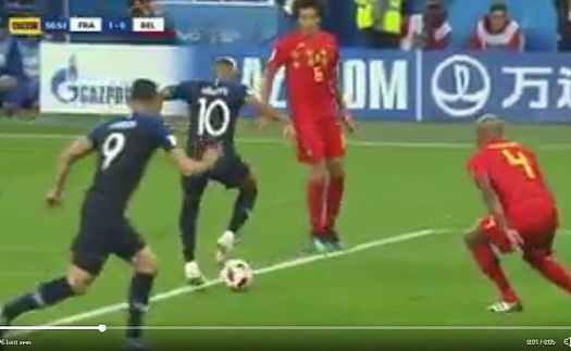 Chiêm ngưỡng Mbappe giật gót điệu nghệ, tiếc là Giroud lỡ cơ hội vàng