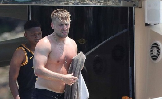 Luke Shaw: 'Tôi đúng là béo, nhưng là do xương to và thể trạng giống Rooney'