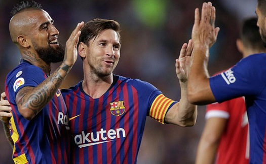 Barcelona 2-2 Girona: Messi và Pique giúp Barca chật vật giữ lại 1 điểm vì thiếu người