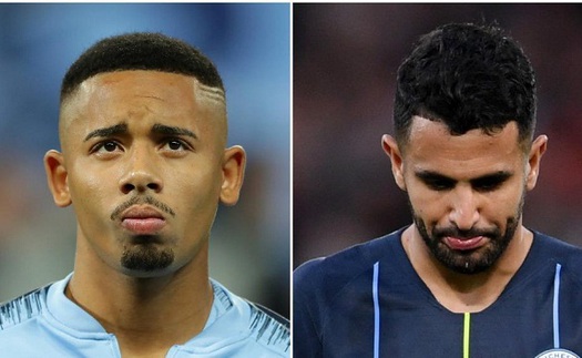 Gabriel Jesus bất bình khi bị Mahrez nẫng tay trên quả phạt 11m