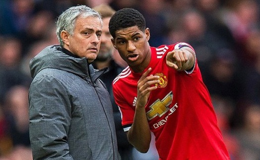 Marcus Rashford gửi thông điệp tới Mourinho qua... Alexander-Arnold