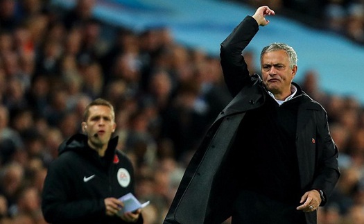 Mourinho tỵ nạnh về lịch thi đấu của Man City, chê mọi người chỉ nhìn vào các thống kê