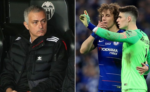 Mourinho gây sốc khi ủng hộ Kepa 'bật' Sarri