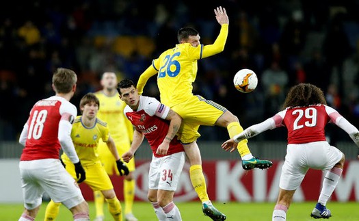 Video BATE Borisov 1-0 Arsenal: 'Pháo thủ' phơi áo trên sân khách