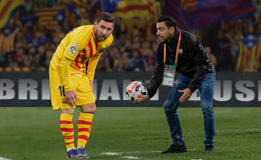 Barca đàm phán với Xavi để thay thế Ronald Koeman