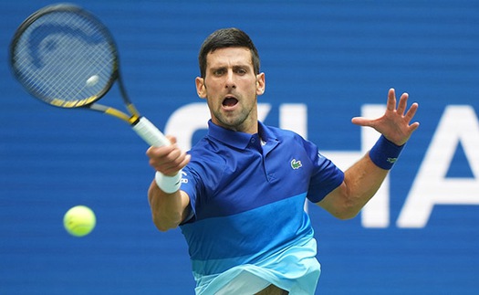 Djokovic khóc vì thua trận, cộng đồng mạng nghẹn ngào