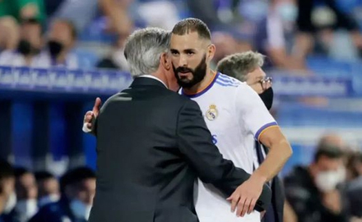 Ancelotti có thể làm gì để lấp vào khoảng trống Benzema để lại?