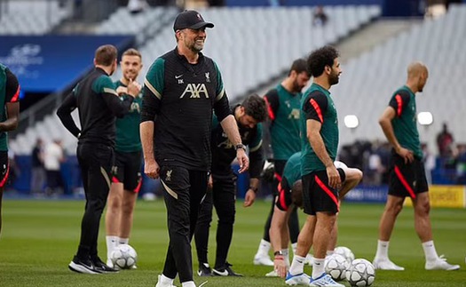 Klopp lo lắng về mặt sân ở chung kết Cúp C1