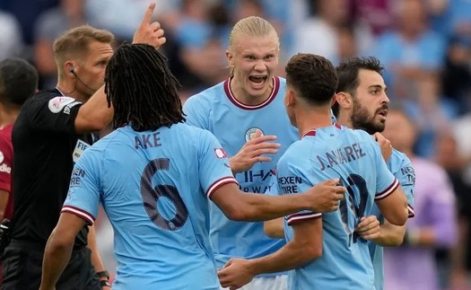 Haaland là một 'quái vật' và vẫn đang phát triển tại Man City