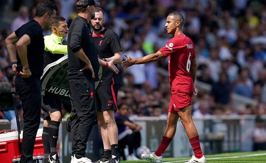 Bóng đá hôm nay 7/8: CĐV MU hết kiên nhẫn với Ronaldo, Liverpool mất ngôi sao