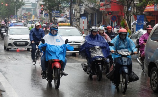 Thời tiết Hà Nội đan xen lúc mưa lúc tạnh, TP HCM chiều tối có mưa