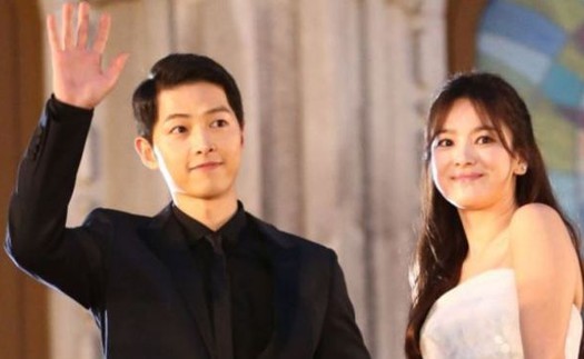 Song Joong Ki và Song Hye Kyo kết hôn: Thêm một cặp đôi 'phim giả, tình thật'