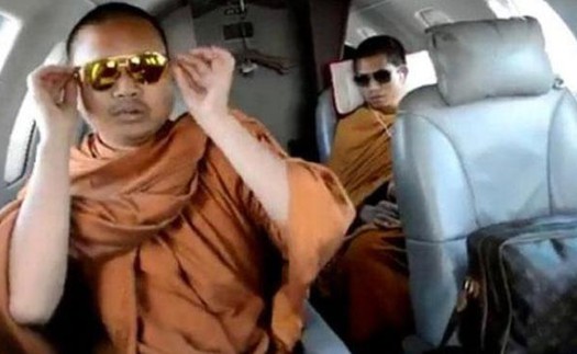 Mỹ bật đèn xanh để Thái Lan dẫn độ nhà sư ‘đại gia' ăn chơi khét tiếng về nước