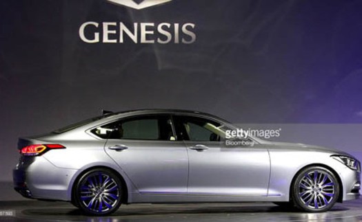 Hyundai thu hồi hàng trăm ô tô Genesis để khắc phục lỗi phanh tay