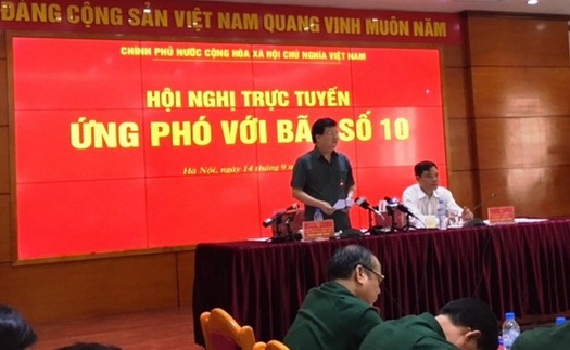 Phó Thủ tướng Trịnh Đình Dũng chỉ đạo họp khẩn cấp ứng phó với cơn bão số 10