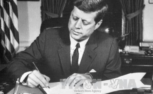 Mỹ tiếp tục công bố hơn 10 nghìn tài liệu về vụ ám sát Tổng thống John F. Kennedy