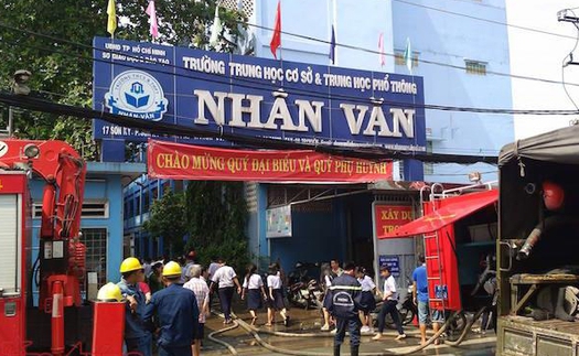 Trường trung học bất ngờ bốc cháy, hàng trăm học sinh sơ tán khẩn cấp