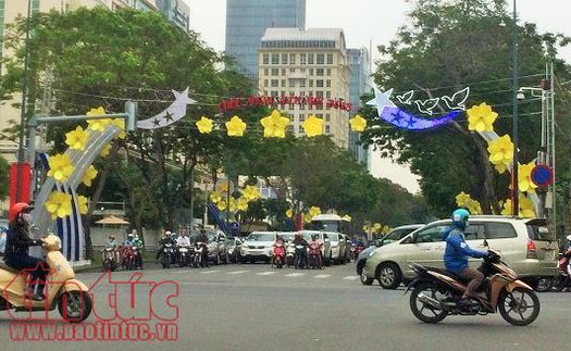 TP Hồ Chí Minh trang trí đường phố chào đón năm mới 2018