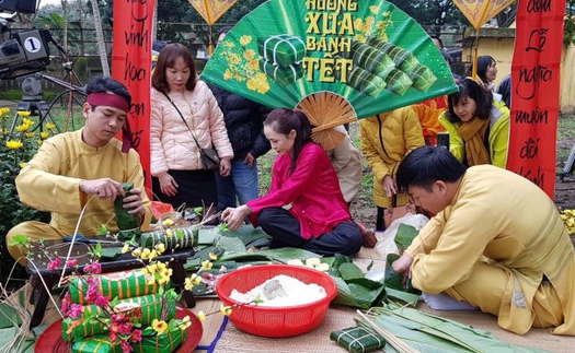 Nghi lễ dựng cây Nêu ngày Tết, gói bánh tét tại Đại Nội Huế