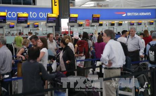 Nước Anh tranh cãi kịch liệt về dự án mở rộng sân bay Heathrow lớn nhất châu Âu