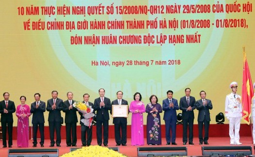 Lễ kỷ niệm 10 năm Hà Nội điều chỉnh địa giới hành chính và đón nhận Huân chương Độc lập hạng Nhất