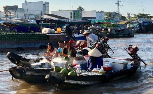 Thăm chợ nổi Cái Răng