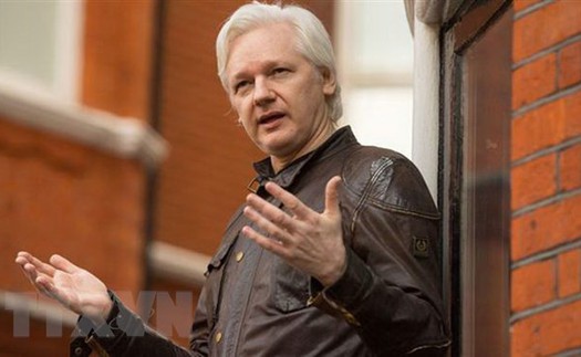 Nhà sáng lập WikiLeaks nêu điều kiện ra đầu thú