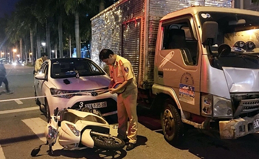 Chào tuần mới: 'Nhè nhẹ chân ga…'