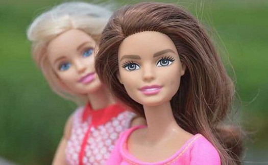 2019 - Nàng búp bê nổi tiếng thế giới Barbie tròn 60 tuổi