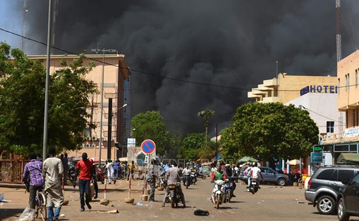 Burkina Faso: Các phần tử Hồi giáo cực đoan tấn công trường học, sát hại 5 giáo viên