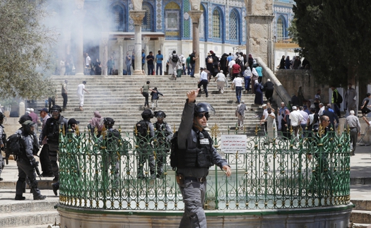 Đụng độ giữa người Palestine và cảnh sát Israel tại thánh địa Jerusalem, hàng chục người bị thương