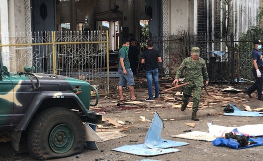 Philippines: Đánh bom liều chết nhằm vào căn cứ quân sự